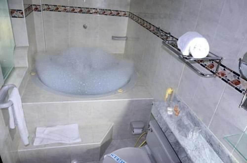 Hotel Intersuites Barranquilla  Zewnętrze zdjęcie