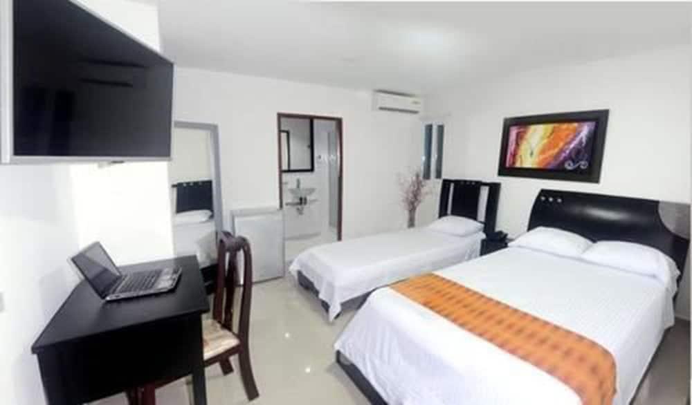 Hotel Intersuites Barranquilla  Zewnętrze zdjęcie