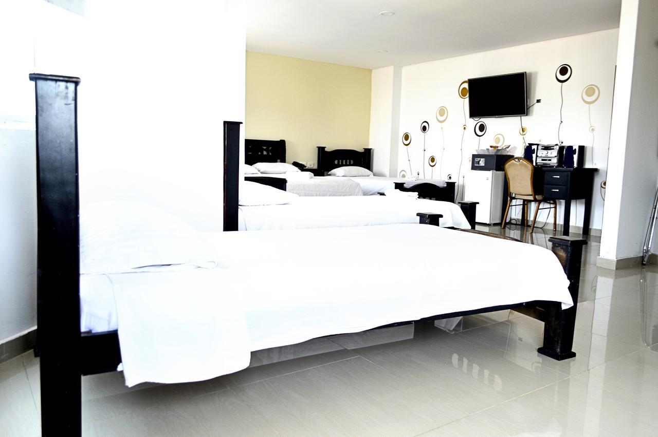 Hotel Intersuites Barranquilla  Zewnętrze zdjęcie